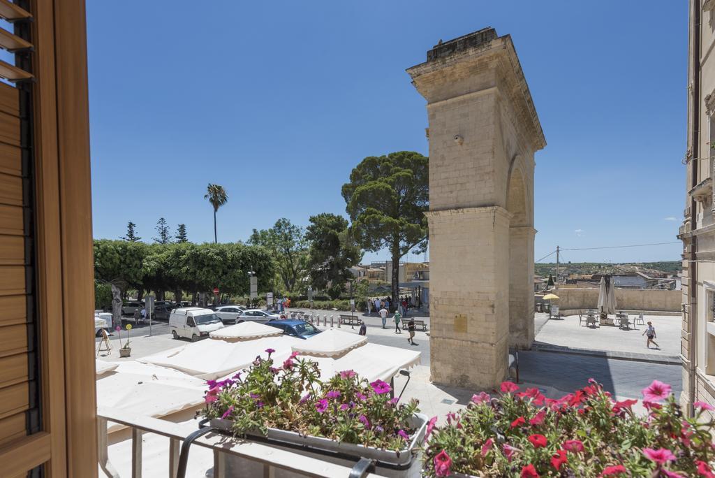 Flora Hotel Noto