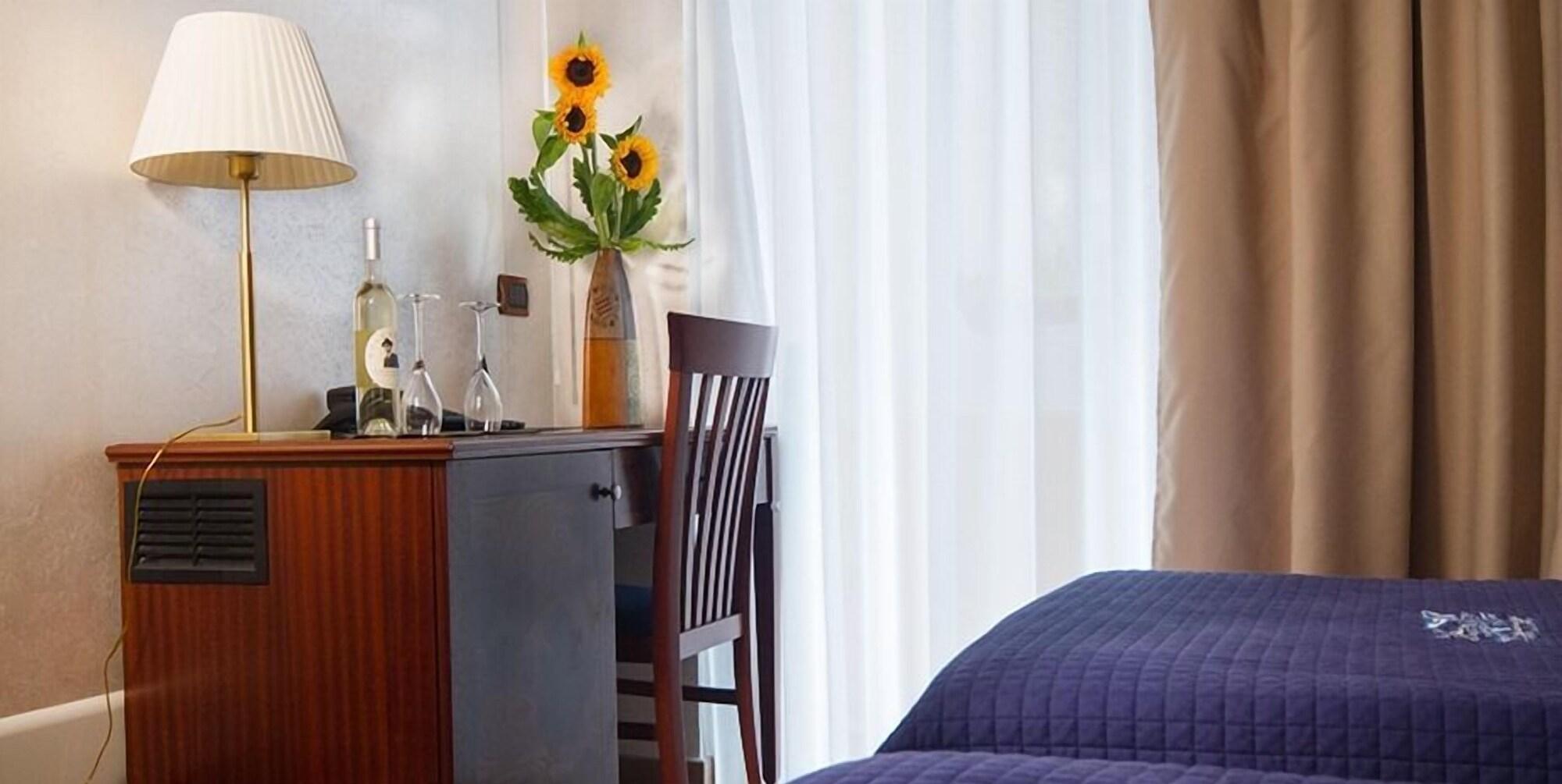 Hotel Flora