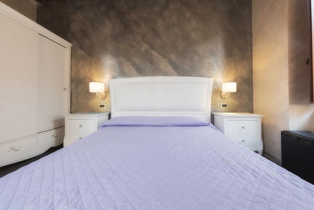 Flora Hotel Noto
